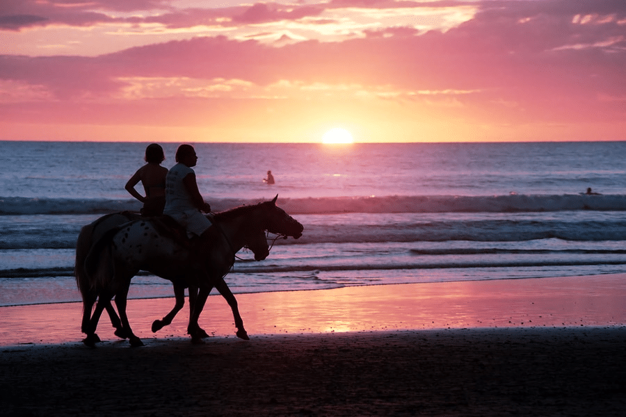 Save on Vacations Suggests the Best Places in Puerto Vallarta for Sunset Viewing (3)